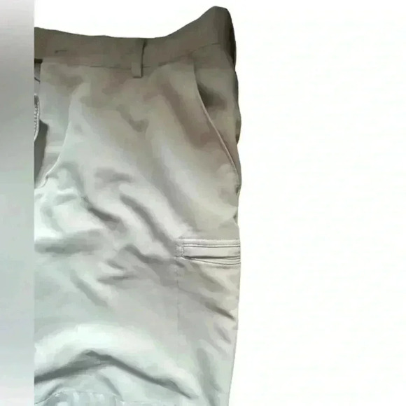 Men’s Izod Classic Gold Shorts, 40 - Picture 2 of 5